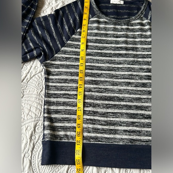 Rag and Bone The Knit Striped Pullover in Large. Heathered grey stripes /navy - Picture 12 of 16